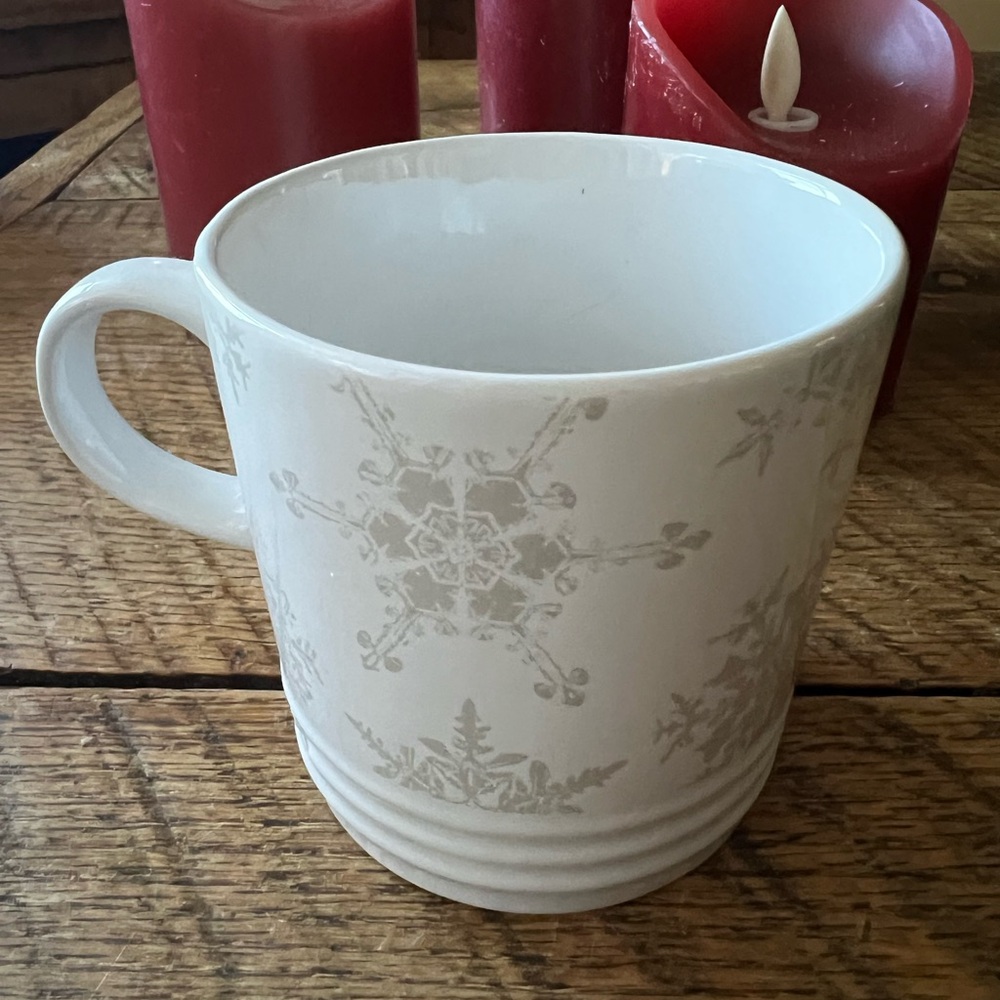 Le Creuset Snowflake